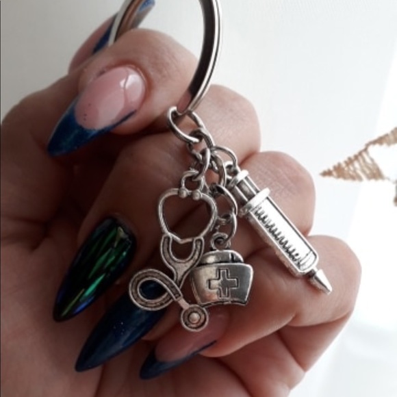 (i3) Nurse Keychain - Picture 3 of 4